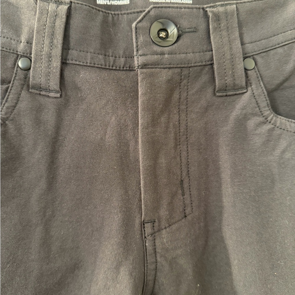 Arc'teryx Men's Black Pants — Size 30 Waist - Picture 2 of 11